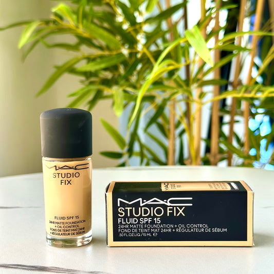 Mac Studio Fix Foundation (15mL)